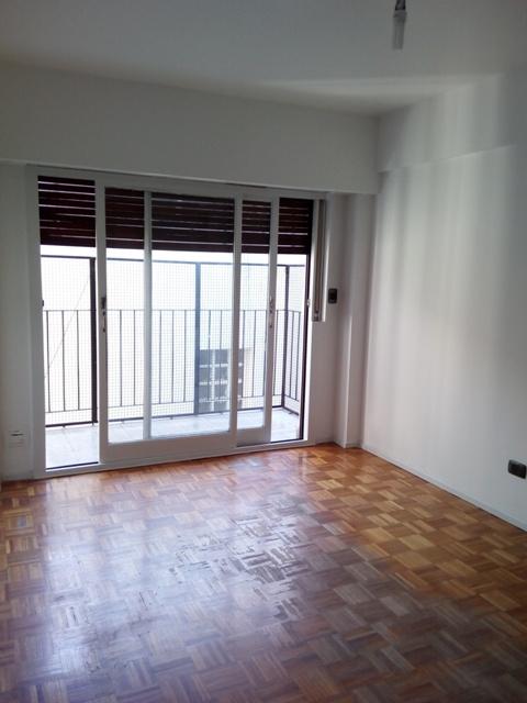 Excelente Depto. 3 Amb. C/balcon - Imagen# 4