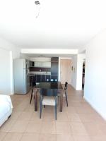 Excelente Depto. 2 Amb. C/balcon y Cochera - Imagen# 5