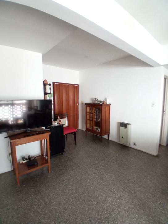 Excelente Depto. 4 Amb. C/ Balcon y Patio - Imagen# 20