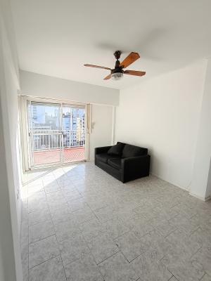 Excelente Depto. 2 Amb. C/balcon Aterrazado y Cochera - Imagen# 6