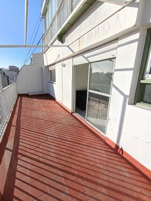 Excelente Depto. 2 Amb. C/balcon Aterrazado y Cochera - Imagen# 11