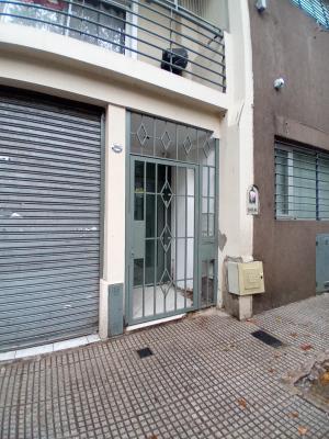 Excelente Depto. 2 Amb. C/balcon - Imagen# 1