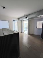 IMPECABLE OFCINA COMERCIAL CON COCHERAS en Alicia M. De Justo  VISTA AL DIQUE. - Imagen# 19
