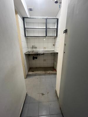 Local Comercial de Frente en La Calle Esmeralda Al 200 - Imagen# 16