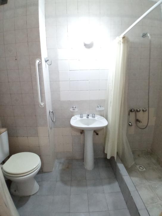 LINDO MONOAMBIENTE CON COCINA SEPARADA - Imagen# 8