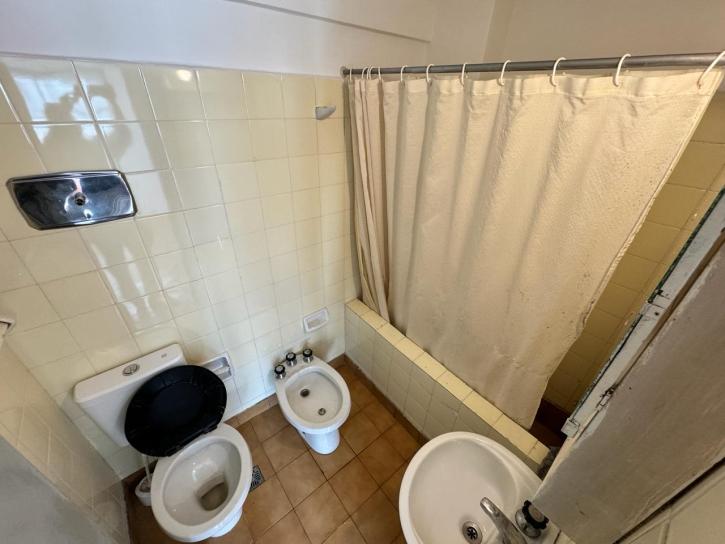 Lindo Depto. 2 Amb. al Frente sobre Av. Independencia - Imagen# 16