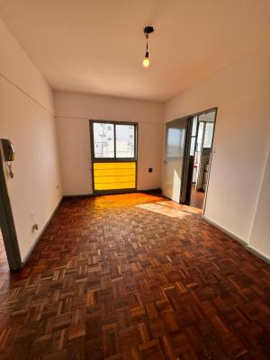 Lindo Depto. 2 Amb. al Frente sobre Av. Independencia - Imagen# 3