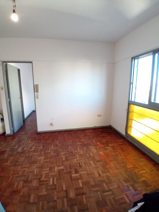 Lindo Depto. 2 Amb. al Frente sobre Av. Independencia - Imagen# 5