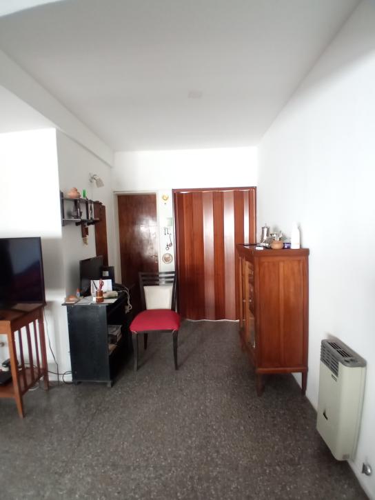 Excelente Depto. 4 Amb. C/ Balcon y Pati - Imagen# 3