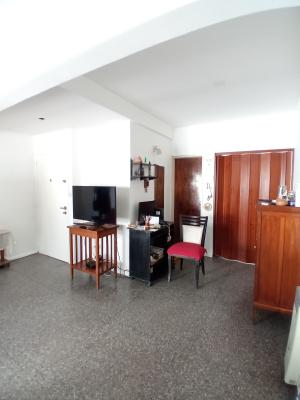 Excelente Depto. 4 Amb. C/ Balcon y Pati - Imagen# 4