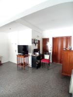 Excelente Depto. 4 Amb. C/ Balcon y Pati - Imagen# 4