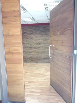 Excelente Oficina Comercial C/ Cochera - Imagen# 11