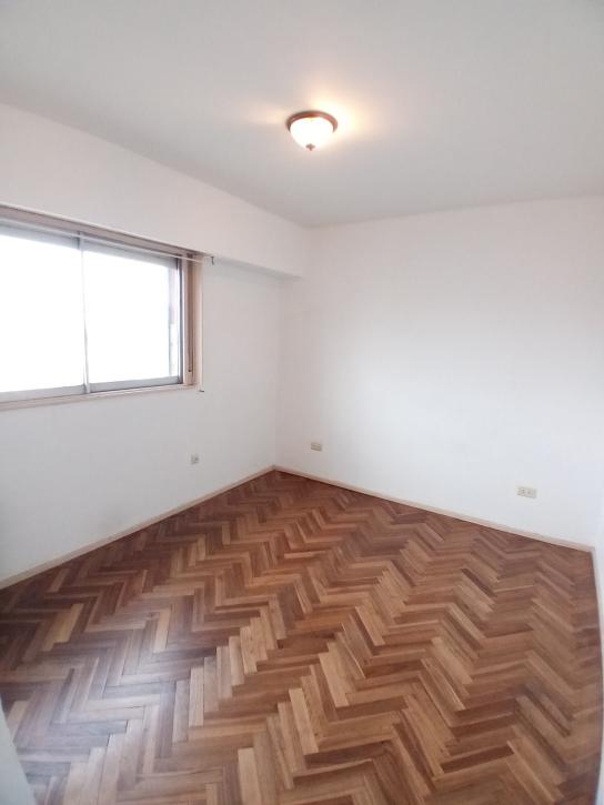 EXCELENTE Departamento de 2 ambientes al lateral - Imagen# 13