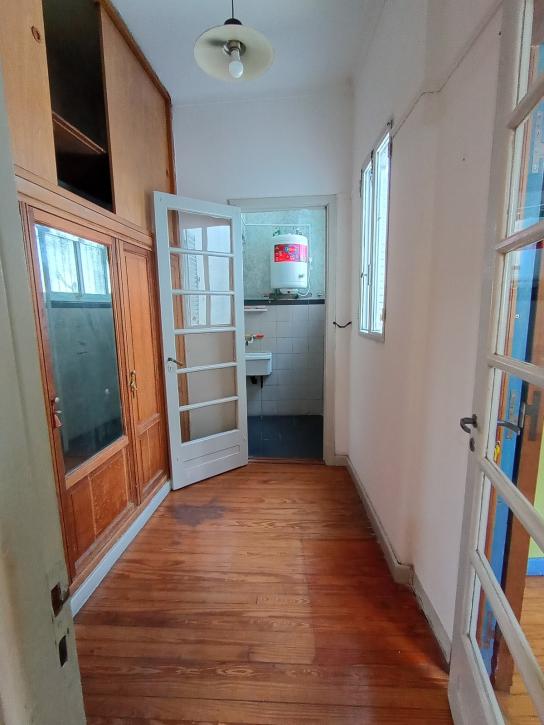 Excelente Depto. de 4 Amb. C/dependencia de Servicio y Balcon - Imagen# 30