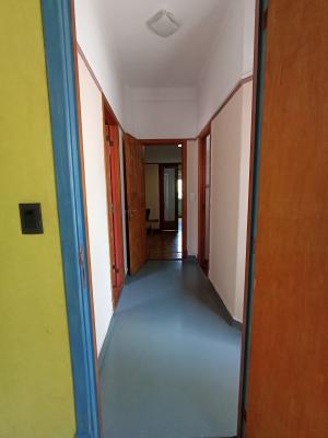 Excelente Depto. de 4 Amb. C/dependencia de Servicio y Balcon - Imagen# 32