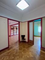 Excelente Depto. de 4 Amb. C/dependencia de Servicio y Balcon - Imagen# 11