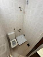 Excelente Oficina de 3 Amb. C/cochera - Imagen# 5