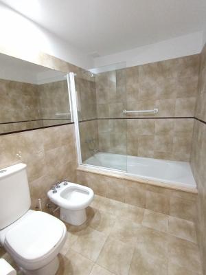 Oficina 2 Ambientes con Balcon y Vista Al Dique - Imagen# 18